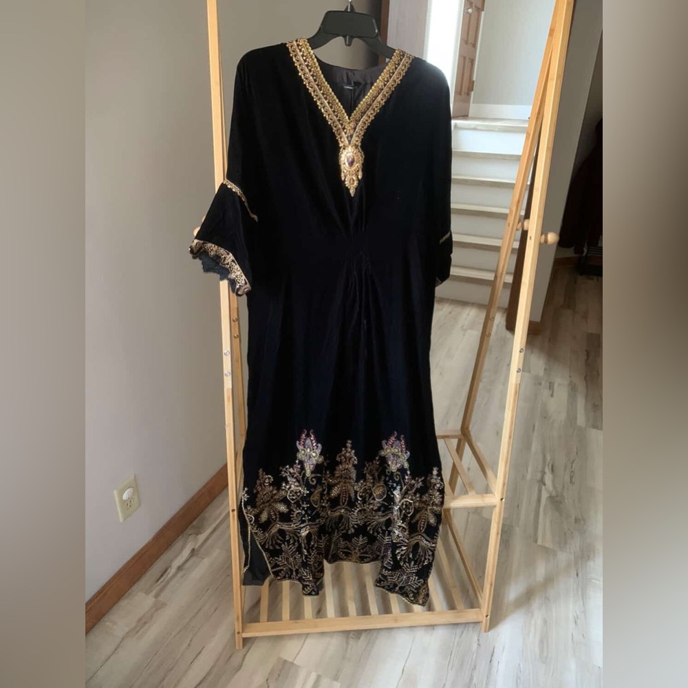 Sapphire velvet kaftan